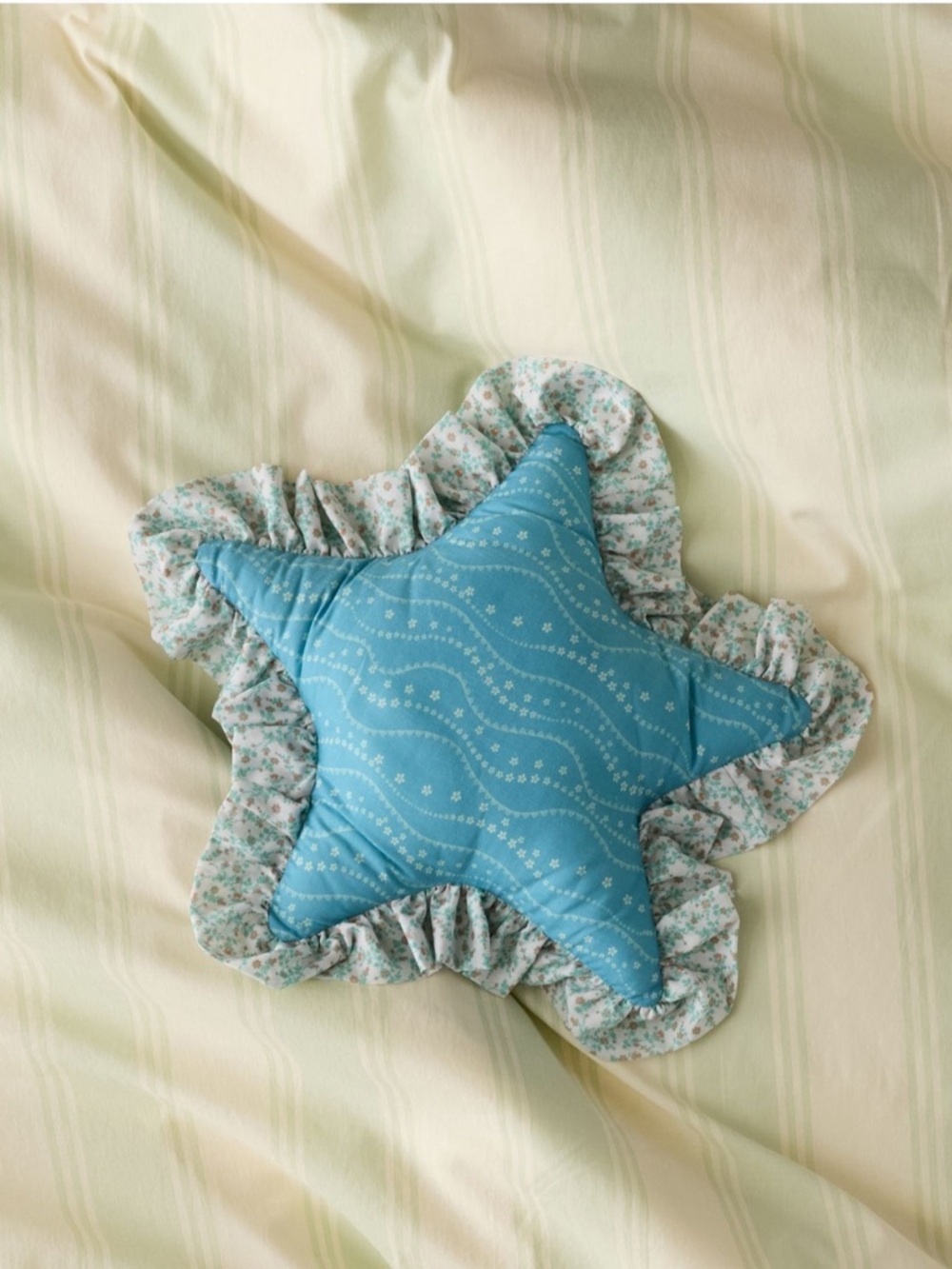 NWT Urban Outfitters Printed Star Shaped Ruffles Star Pillow in Blue Floral